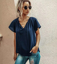 Load image into Gallery viewer, Yuly - Blouse
